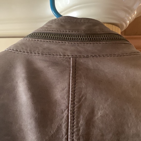 Used Cole haan leather jacket - Picture 10 of 12